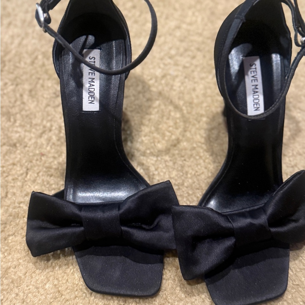 Steve Madden Black Heels with Bow Accent Black Satin